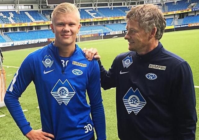 曼联第一季度总营收为1.403亿英镑，较去年同期有所下降（曼联第一季度营收1.403亿英镑，同比下降）