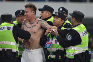 公牛伤病更新：杰伦·史密斯&赫尔特等缺阵，多苏穆计划复出（公牛伤情报告：杰伦·史密斯、赫尔特等将缺席，多苏穆预计复出）