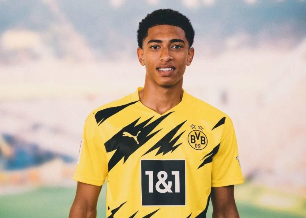 全市场：罗马有意引进比萨的德国右翼卫伊德里萨-图雷（据全市场报道，罗马有意签下比萨队德国右翼卫伊德里萨-图雷）