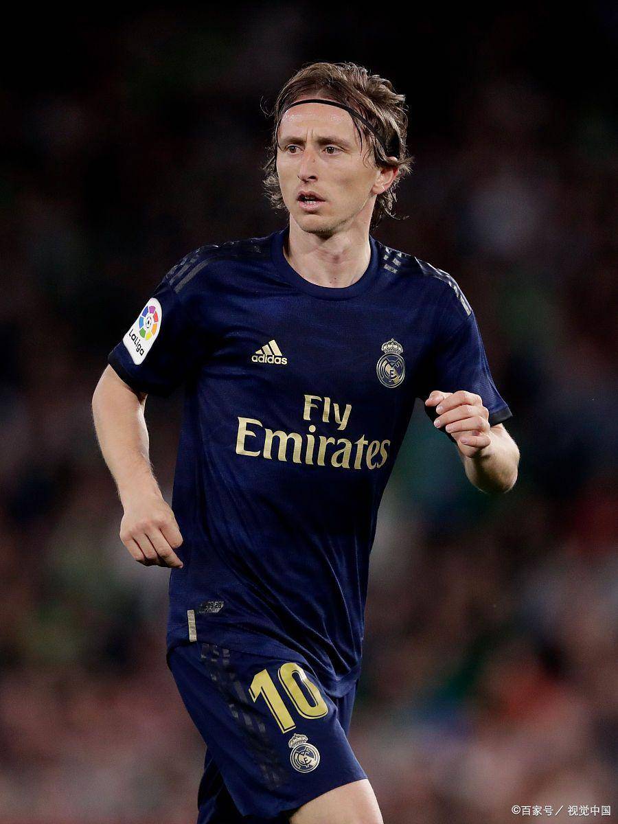 小法：我师从众帅博采众长；对亨利有极高的敬意甚至有点怕他（小法：从诸帅汲取所长，对亨利崇敬至深，甚至略感畏惧）