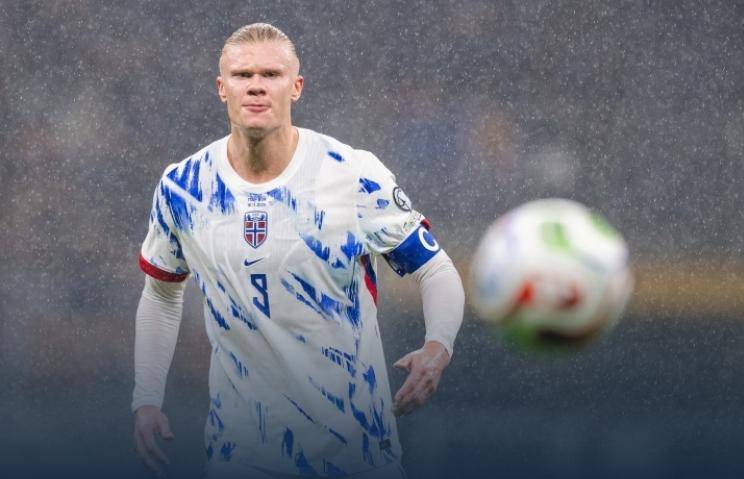 半场战报：瓦伦西亚0-0塞维利亚（半场战况：瓦伦西亚与塞维利亚互交白卷）