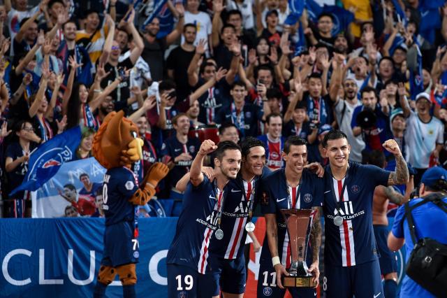 梅西曾被瓜迪奥拉安排踢陌生位置！他不断适应和学习，变得更强！（瓜帅曾让梅西改打陌生位置，他在适应与学习中愈发强大！）