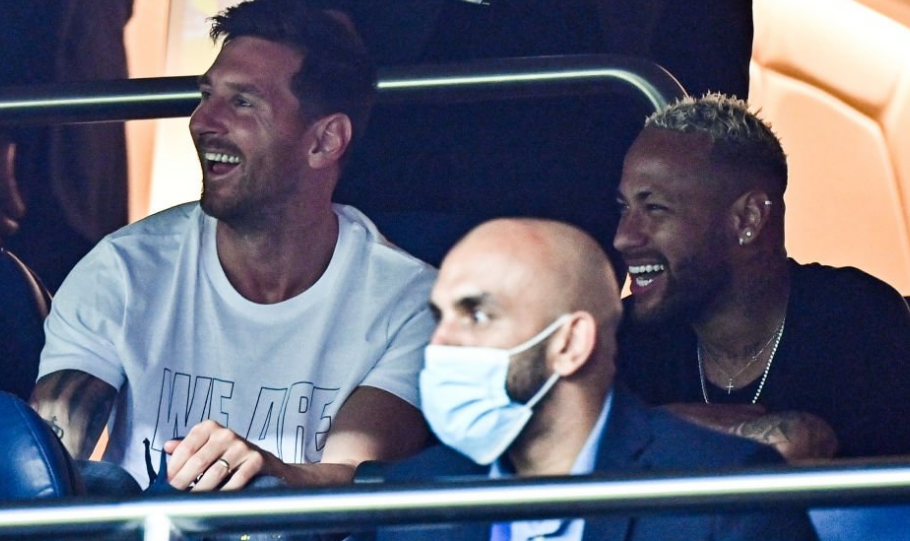 CBA球队巡礼：广东——十一冠王疯狂补强，志在东山再起（CBA巡礼：广东宏远——十一冠豪门重磅补强，剑指卷土重来）