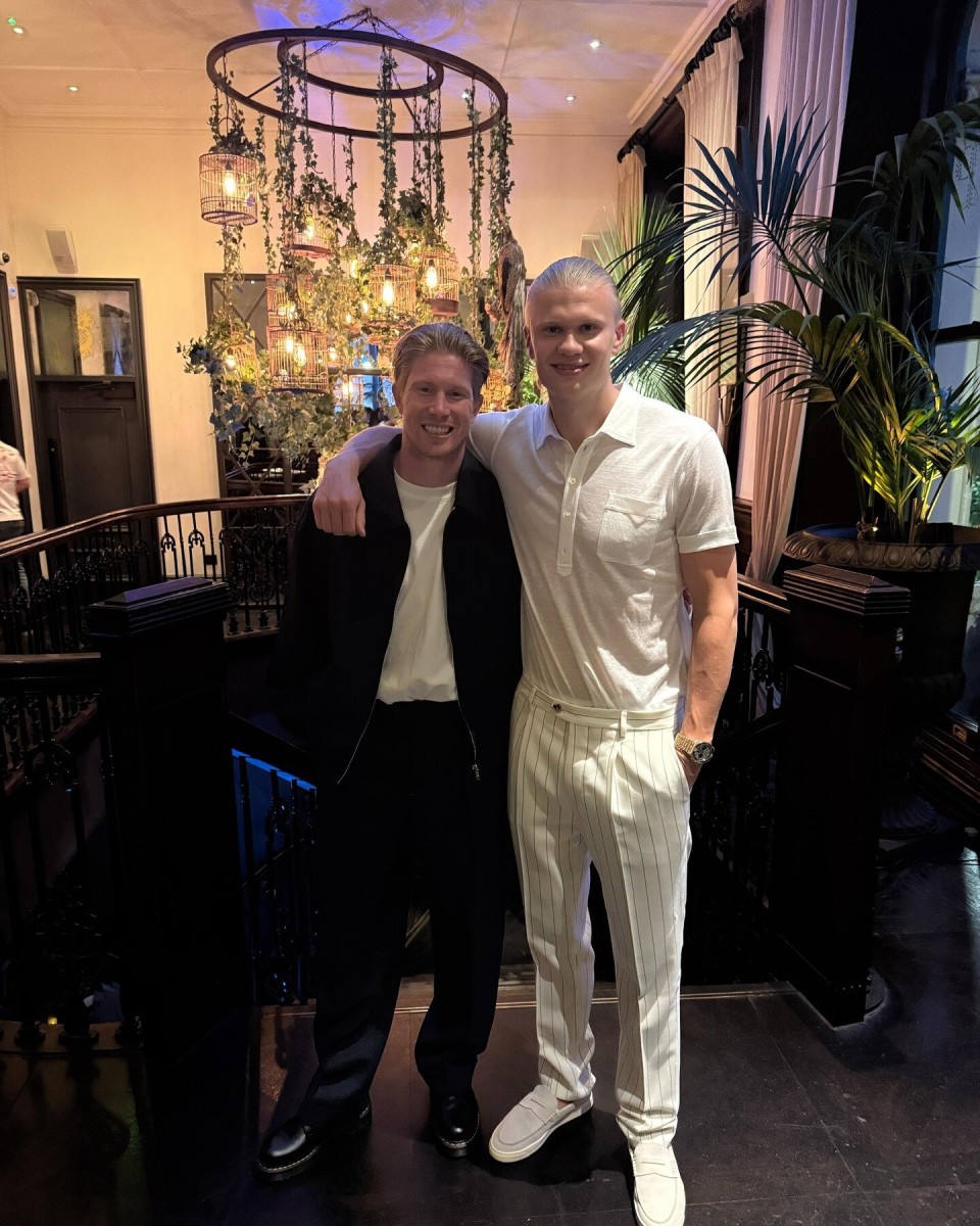 记者：曼联19岁前锋惠特利将租借加盟英甲北安普顿（记者：曼联19岁小将惠特利将以租借身份加盟英甲北安普顿）